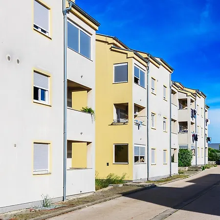 Duplex In Peaceful Area -