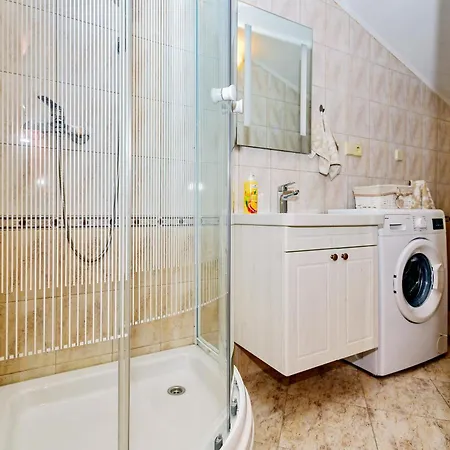 Duplex In Peaceful Area - Apartamento Zadar