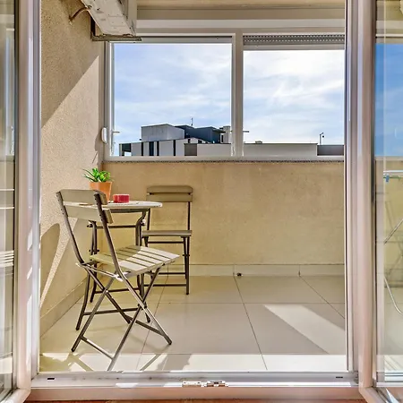Duplex In Peaceful Area - * 자다르