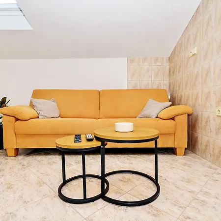Apartman Duplex In Peaceful Area - Zára