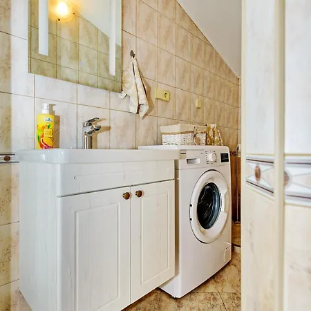 Duplex In Peaceful Area - * Zadar