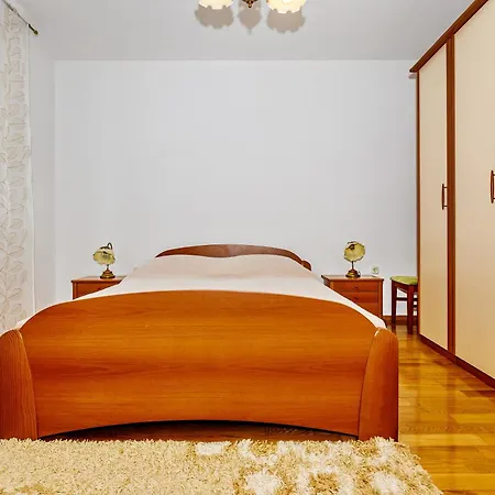 Apartman Duplex In Peaceful Area - Zára