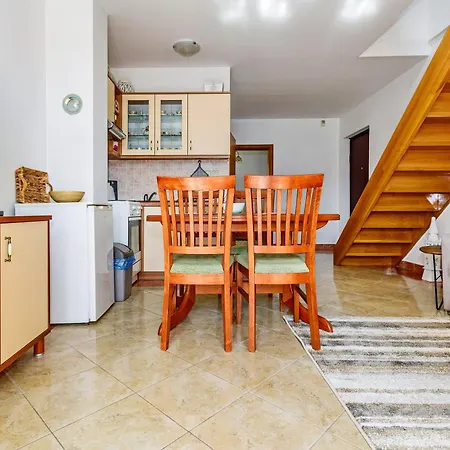 Apartment Duplex In Peaceful Area -