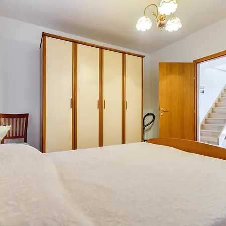 Duplex In Peaceful Area - Apartment Zadar