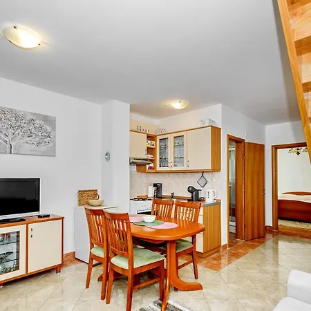 아파트 Duplex In Peaceful Area - 자다르